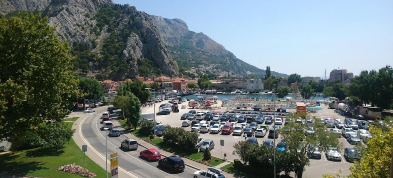 Mima'S Rooms Omiš Exterior foto